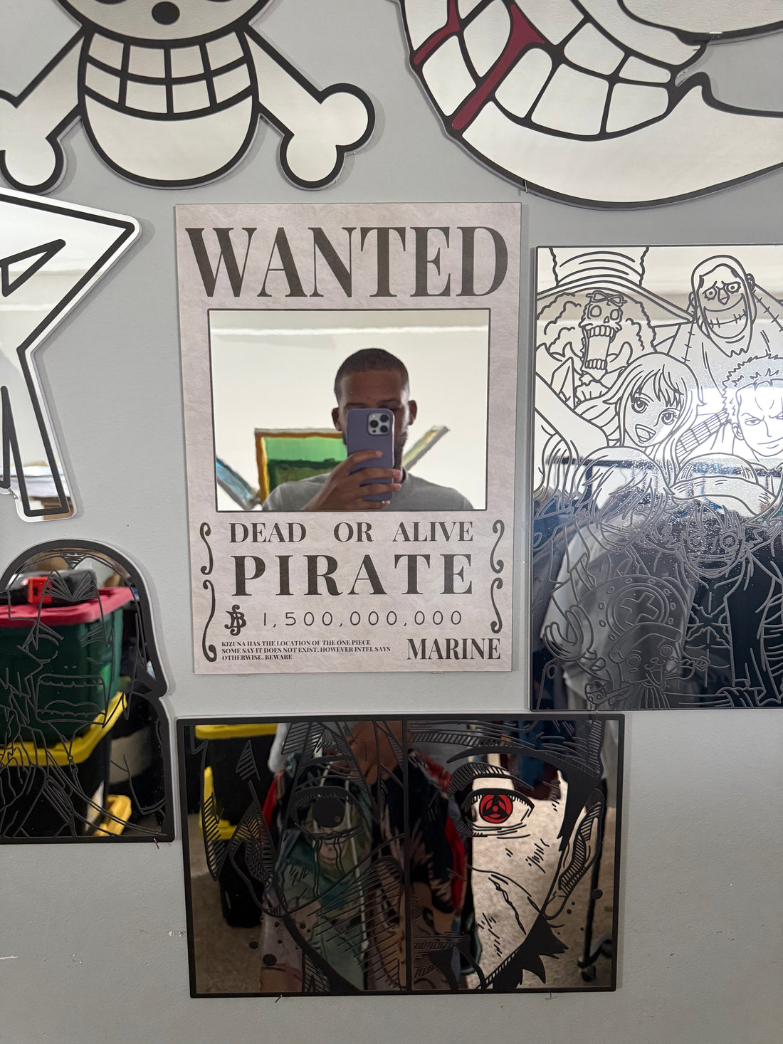 Wanted Poster anime wall mirror by KIZUNA — view 2
